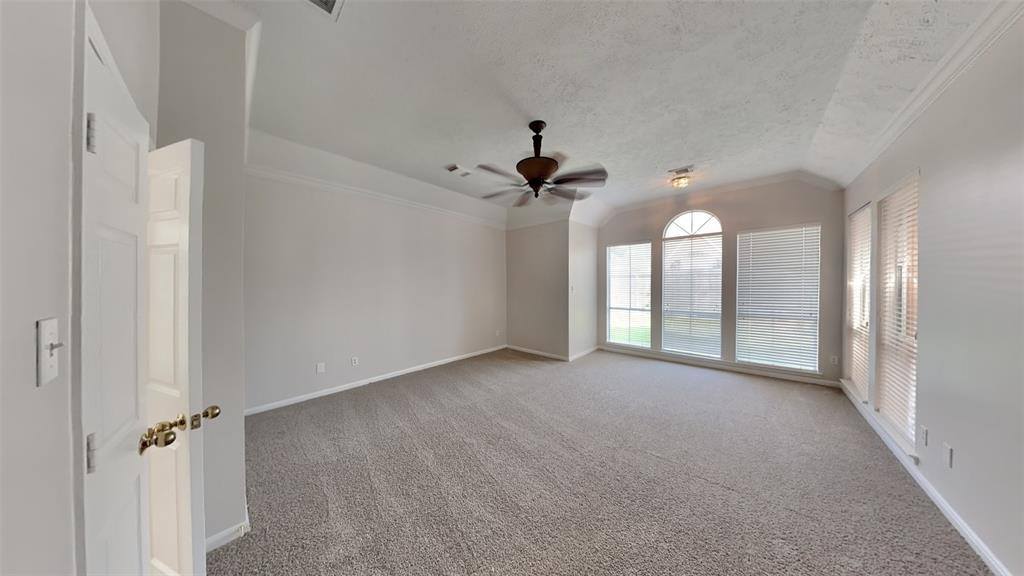 8318 Castle Pond Court, Houston, TX 77095