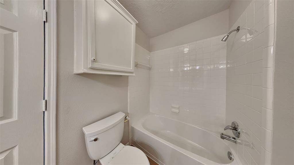 8318 Castle Pond Court, Houston, TX 77095