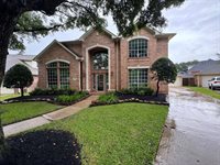 8318 Castle Pond Court, Houston, TX 77095