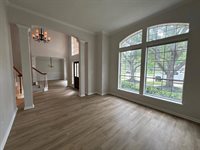 8318 Castle Pond Court, Houston, TX 77095