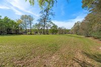 2 Wildwood Lake Drive, Huntsville, TX 77340