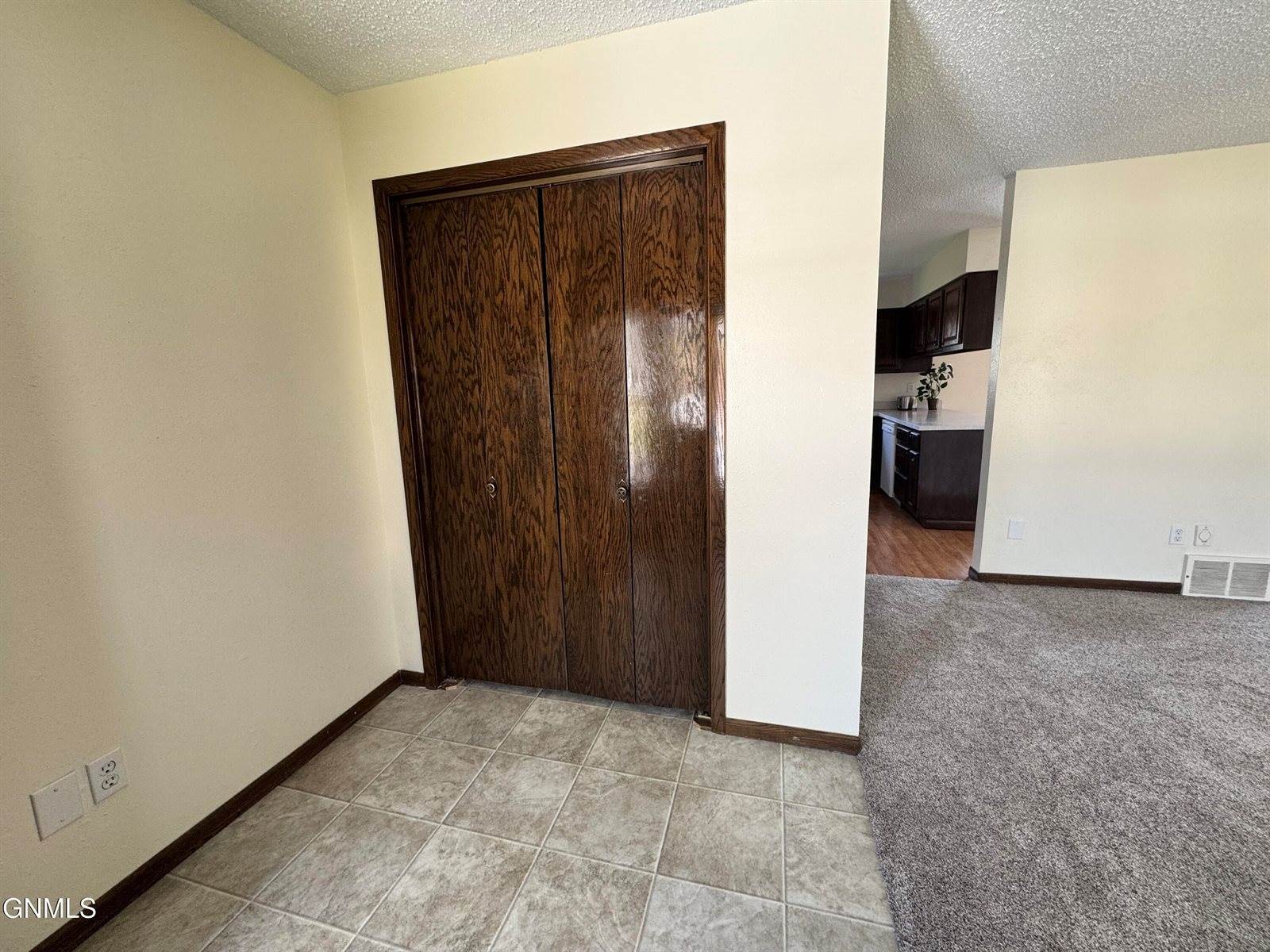 2037 Nagel Drive, Bismarck, ND 58501