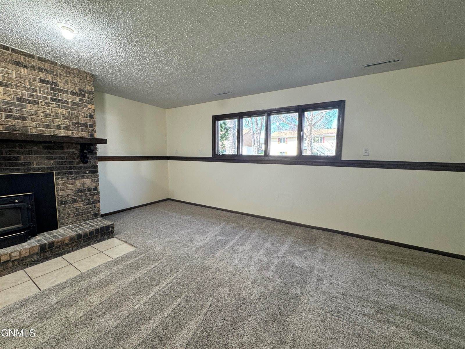 2037 Nagel Drive, Bismarck, ND 58501