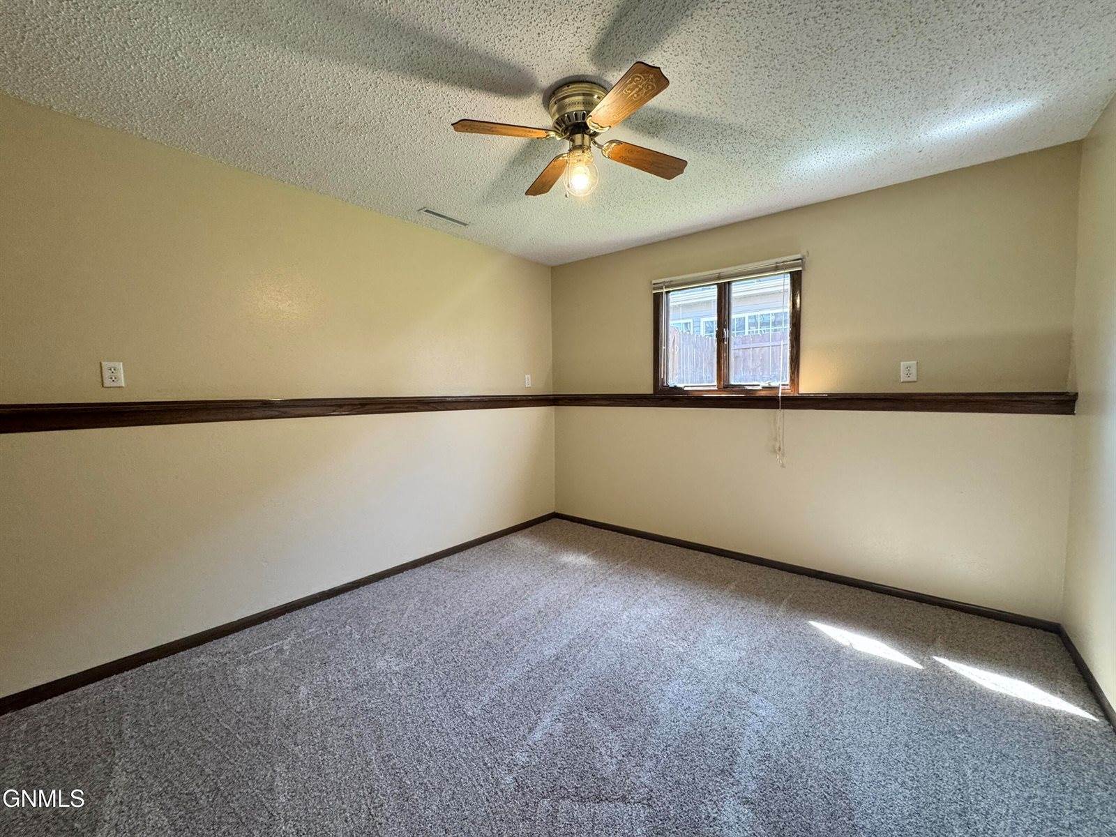 2037 Nagel Drive, Bismarck, ND 58501