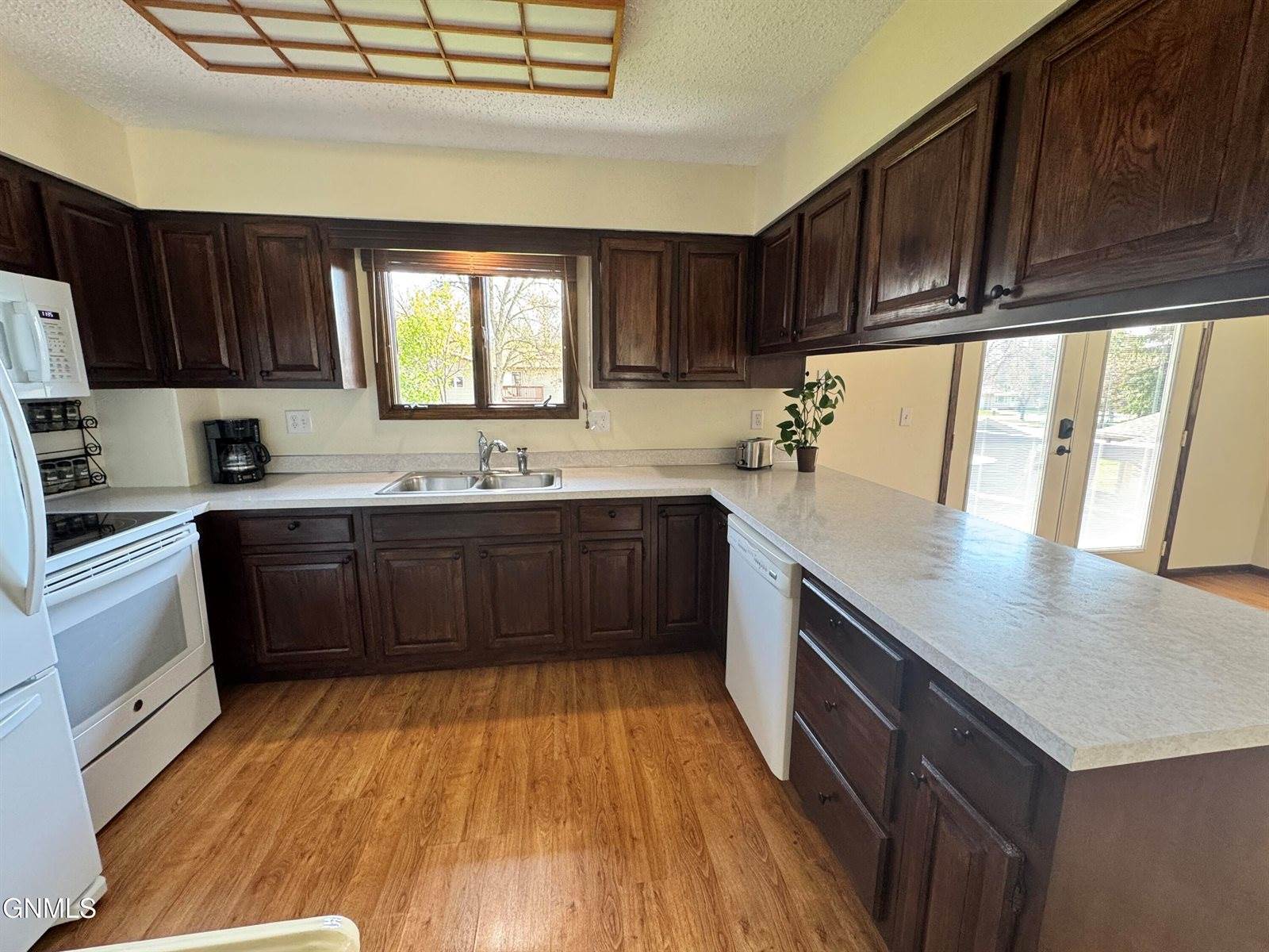 2037 Nagel Drive, Bismarck, ND 58501