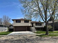 2037 Nagel Drive, Bismarck, ND 58501