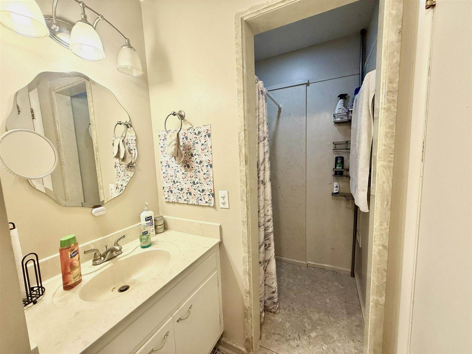 6390 Co Rd 1435, Vinemont, AL 35179