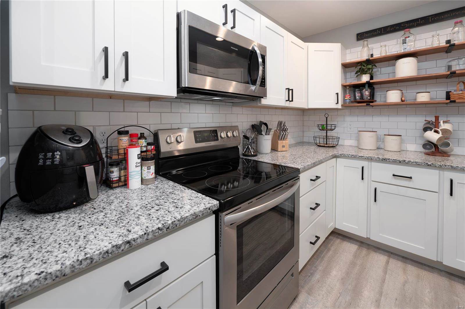 139 Mary Catherine, Waynesville, MO 65583