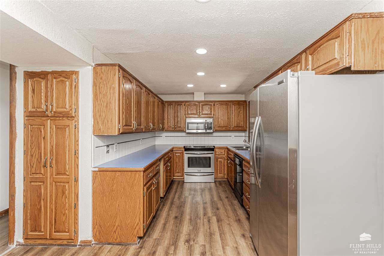 6131 Old Milford Road, Milford, KS 66514