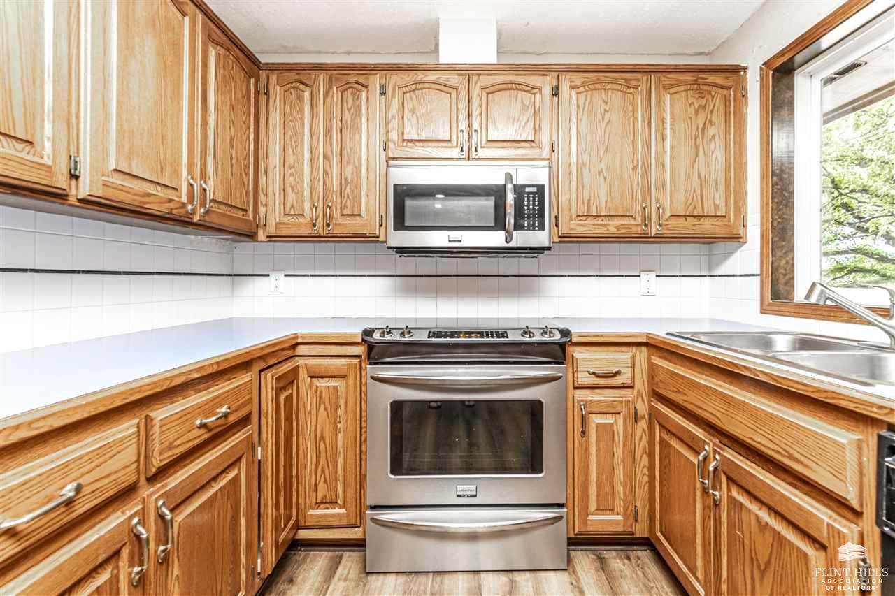 6131 Old Milford Road, Milford, KS 66514