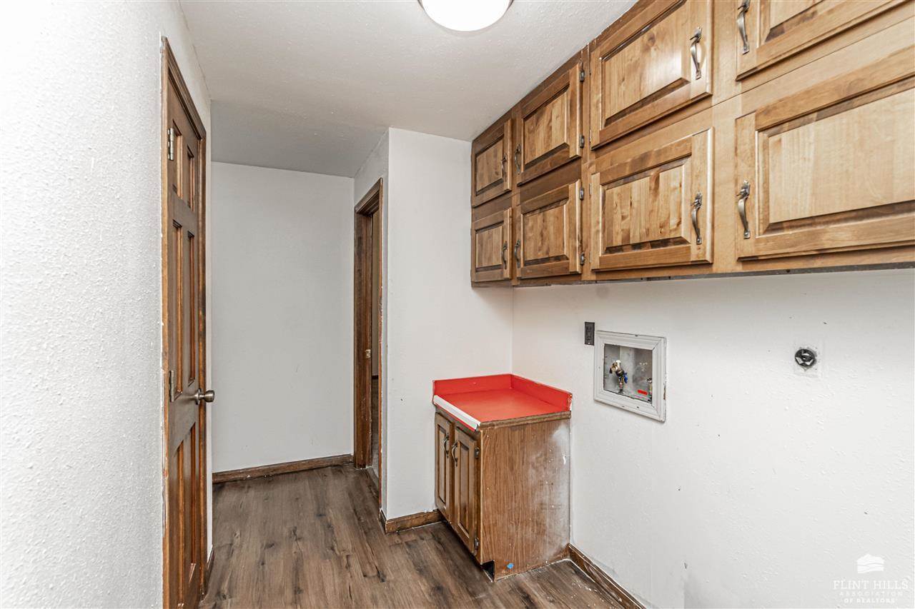 6131 Old Milford Road, Milford, KS 66514