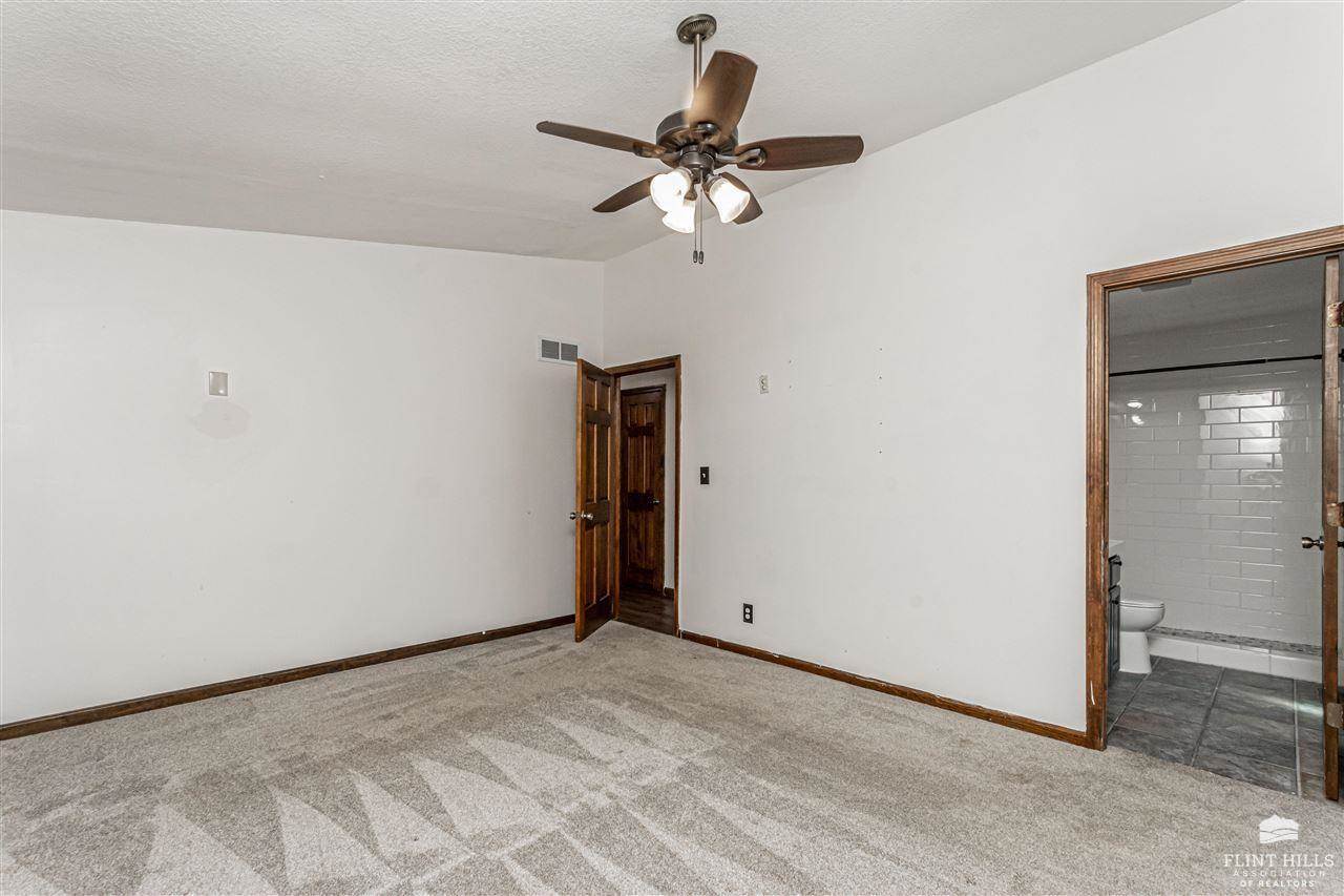 6131 Old Milford Road, Milford, KS 66514