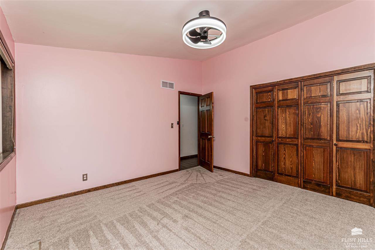 6131 Old Milford Road, Milford, KS 66514