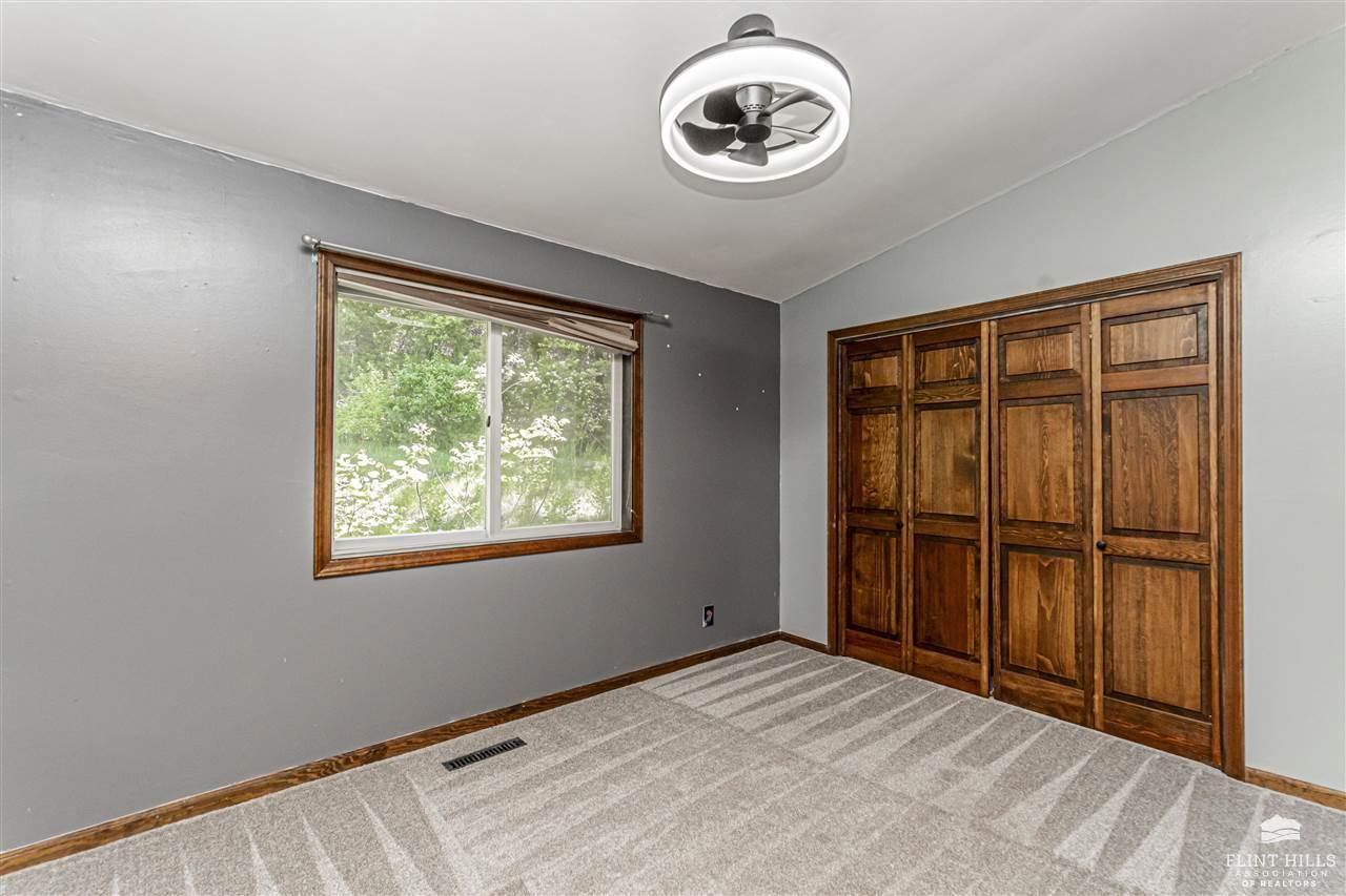 6131 Old Milford Road, Milford, KS 66514