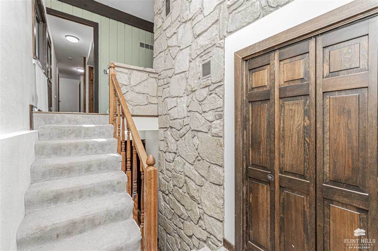 6131 Old Milford Road, Milford, KS 66514