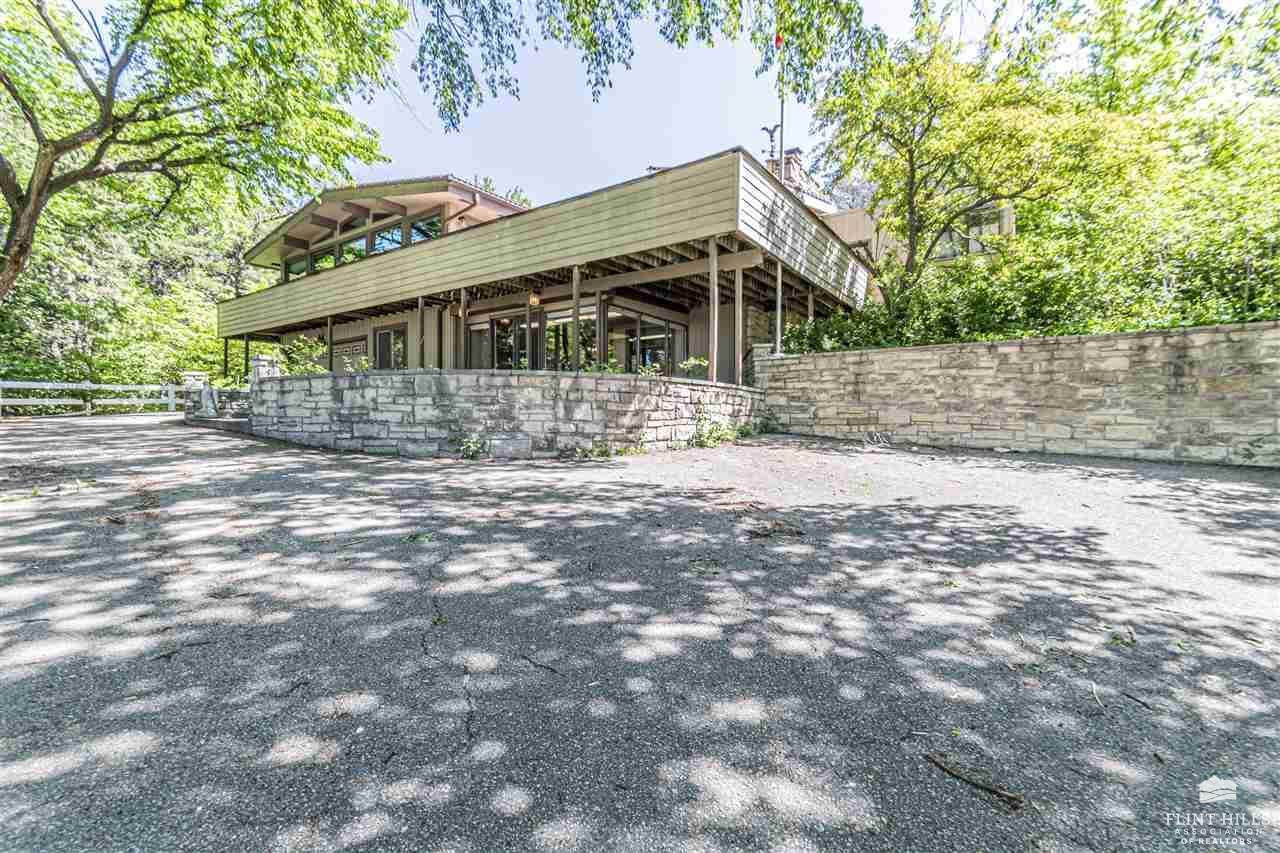 6131 Old Milford Road, Milford, KS 66514