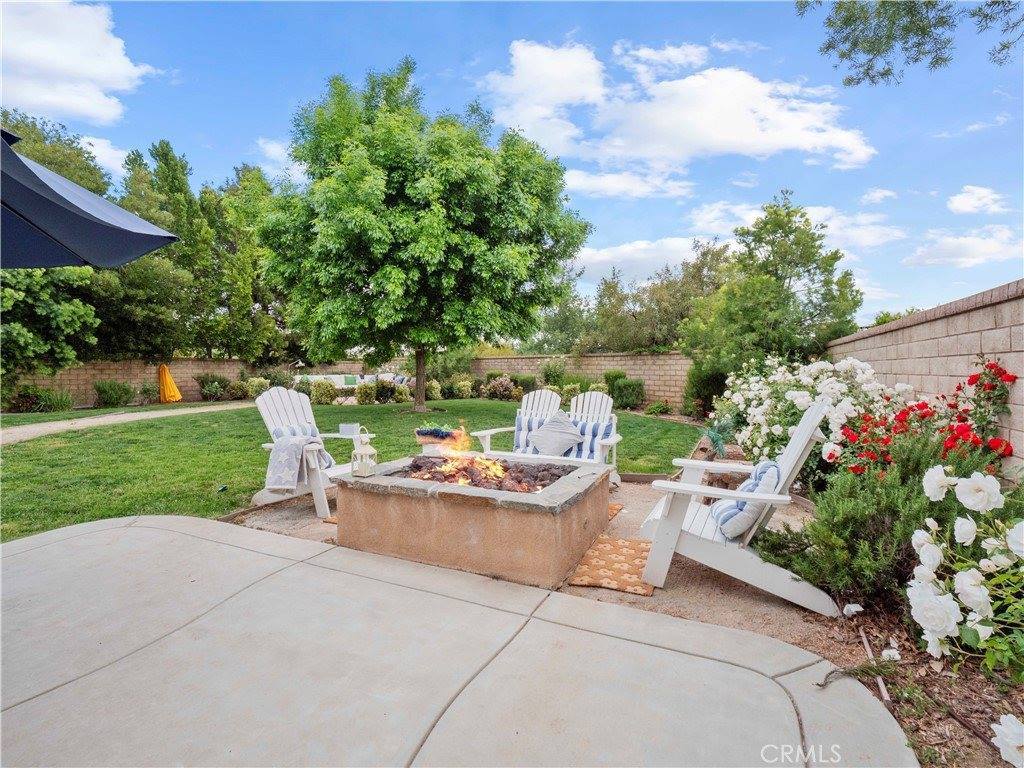 22458 Plantation Court, Saugus, CA 91350