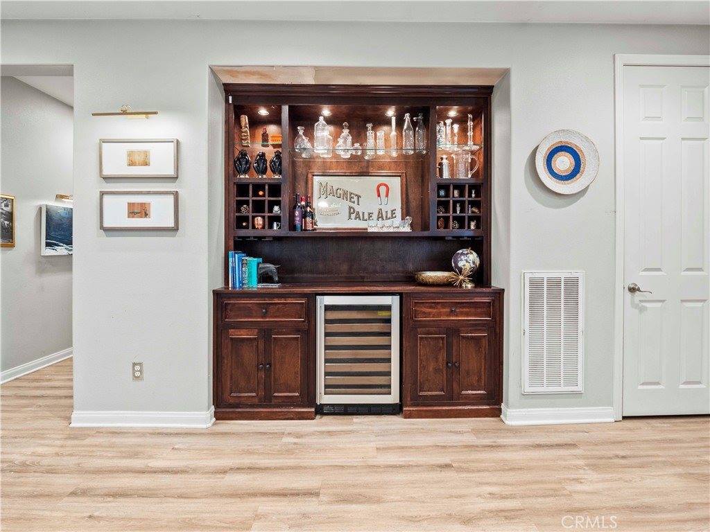 22458 Plantation Court, Saugus, CA 91350