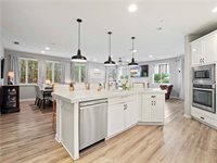 22458 Plantation Court, Saugus, CA 91350