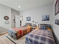 22458 Plantation Court, Saugus, CA 91350