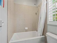 22458 Plantation Court, Saugus, CA 91350