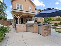 22458 Plantation Court, Saugus, CA 91350