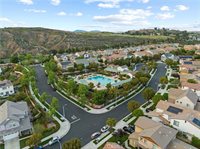 22458 Plantation Court, Saugus, CA 91350