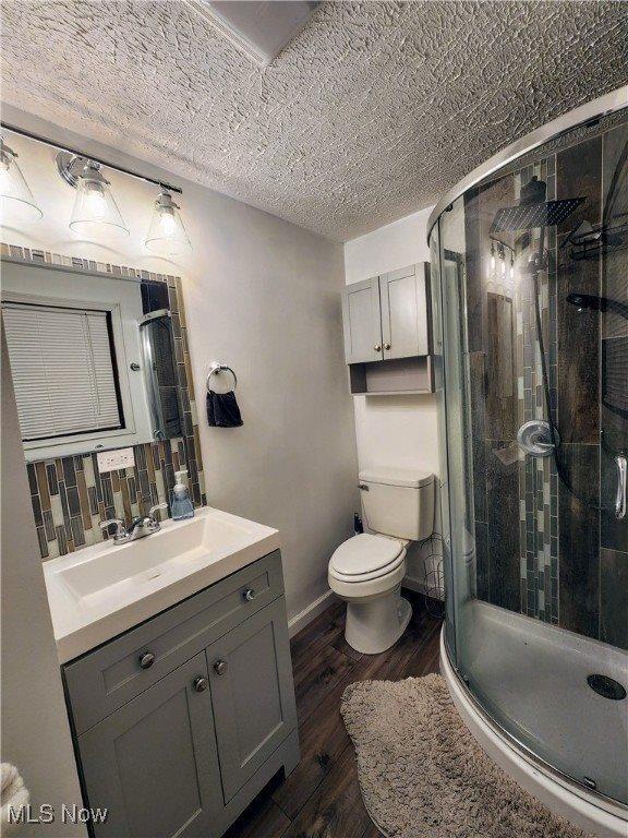 9005 Eckelberry Road, Cambridge, OH 43725