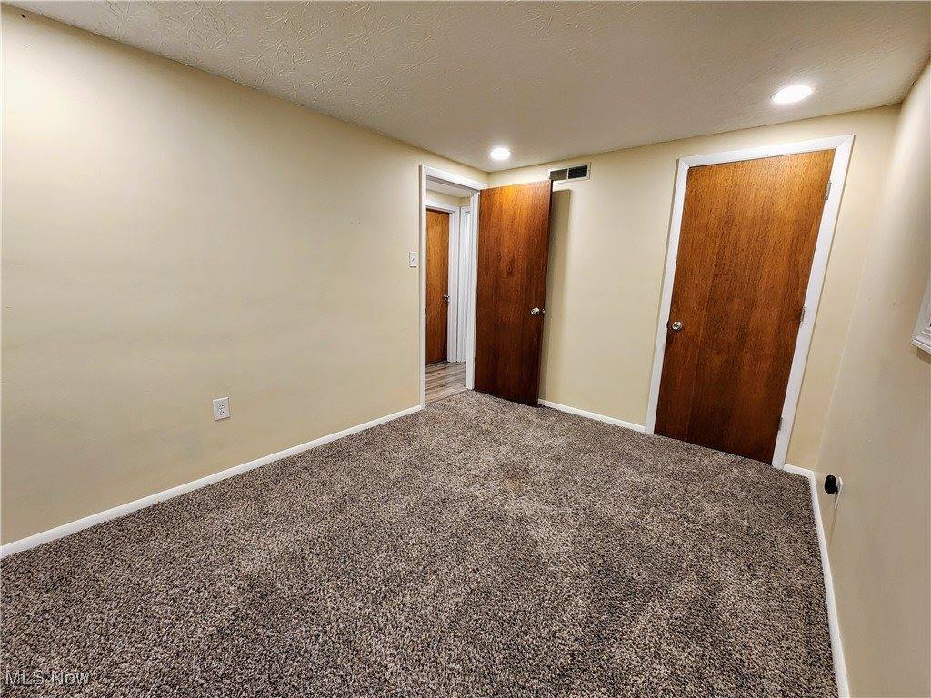 9005 Eckelberry Road, Cambridge, OH 43725