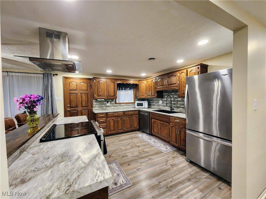 9005 Eckelberry Road, Cambridge, OH 43725