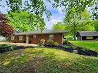 9005 Eckelberry Road, Cambridge, OH 43725