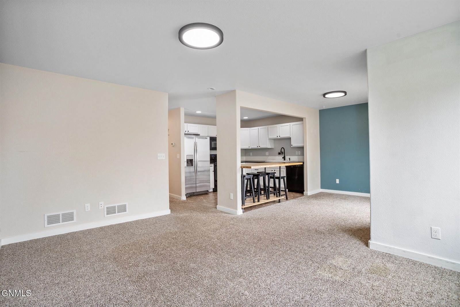 2806 23rd Street West, Williston, ND 58801