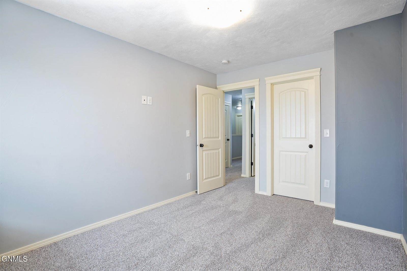 1715 Bison Drive, Williston, ND 58801