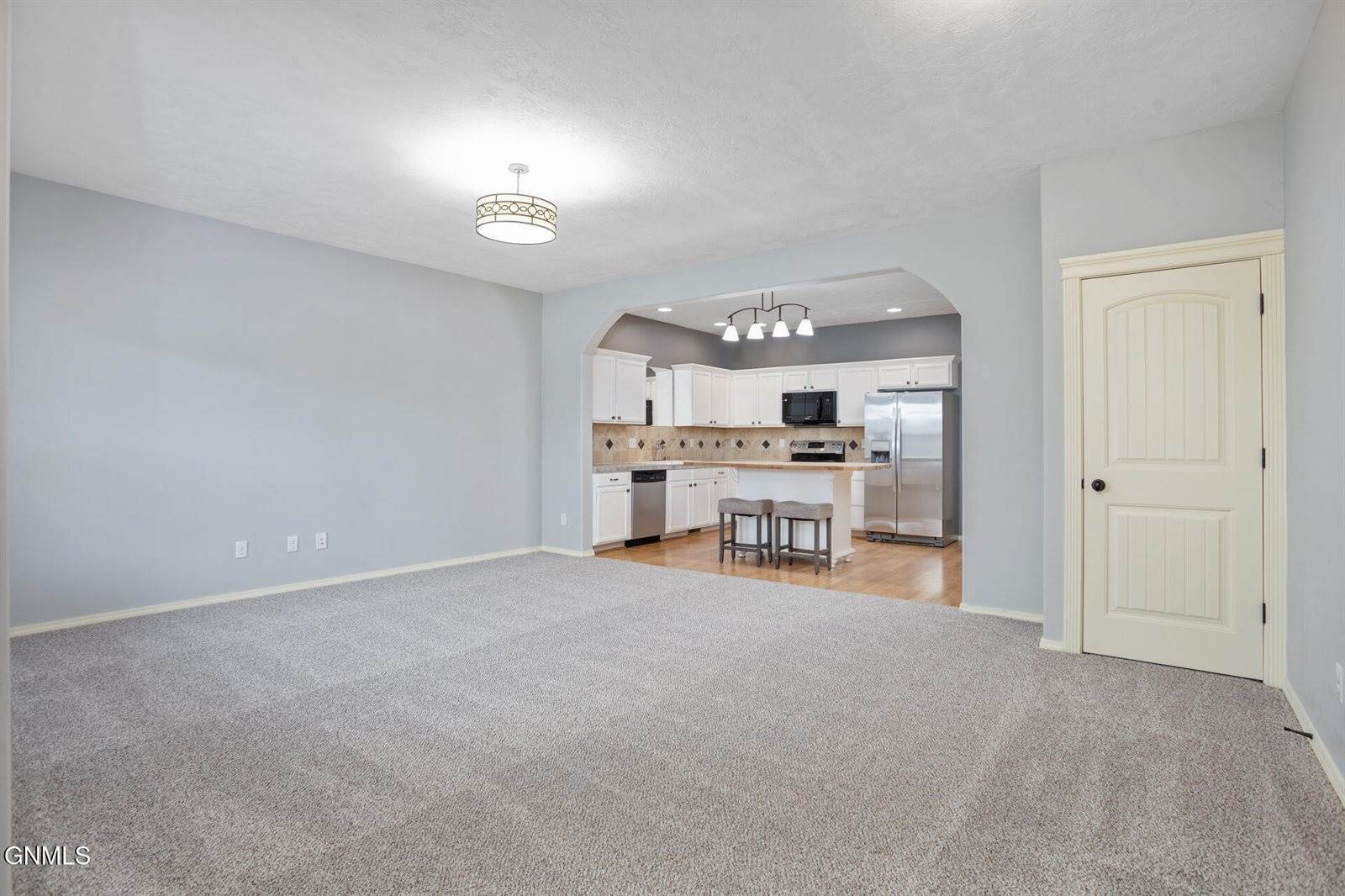 1715 Bison Drive, Williston, ND 58801