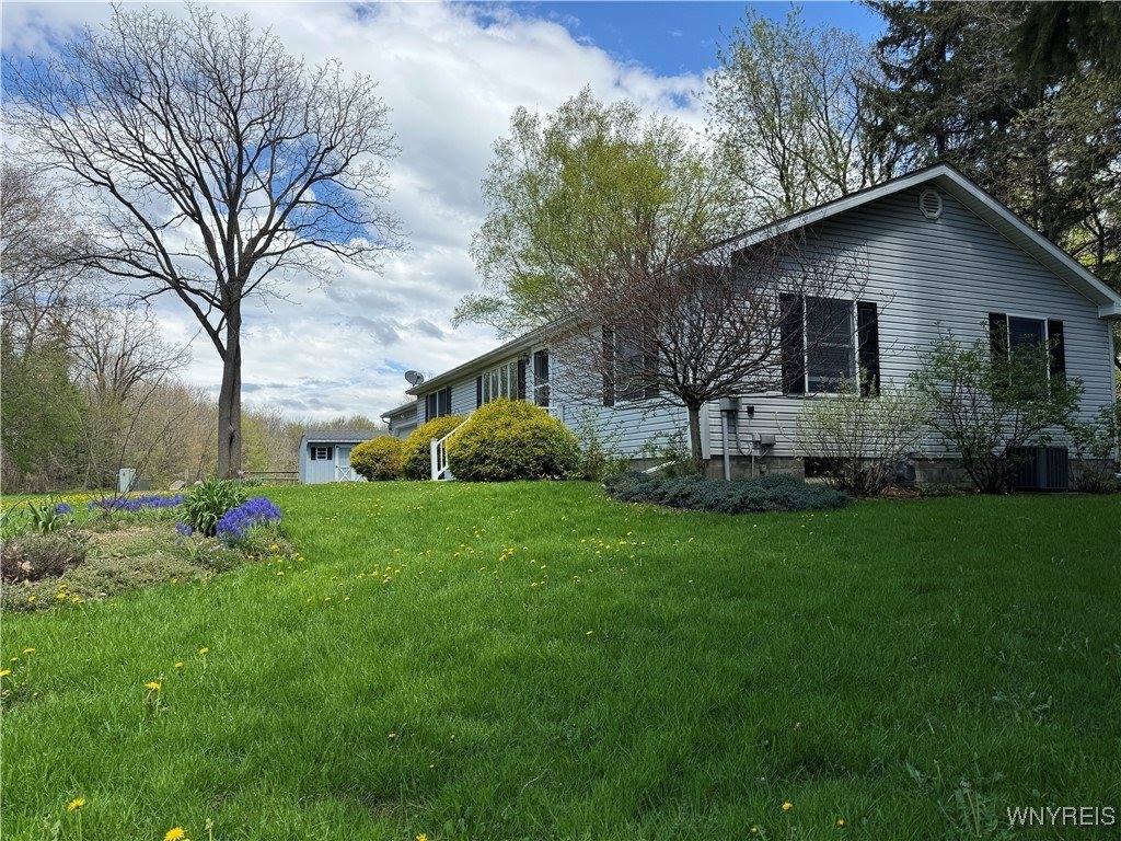3865 Locust Ln Lane, Perry, NY 14530