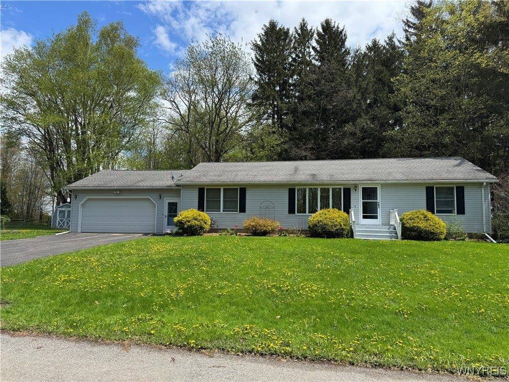 3865 Locust Ln Lane, Perry, NY 14530