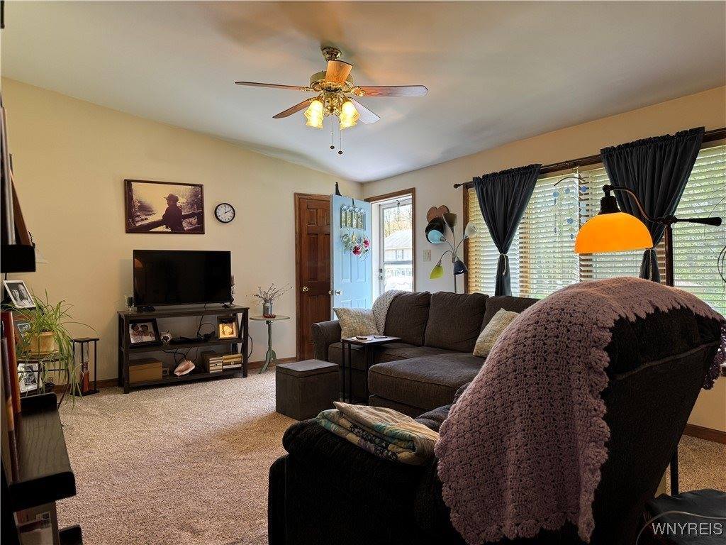 3865 Locust Ln Lane, Perry, NY 14530