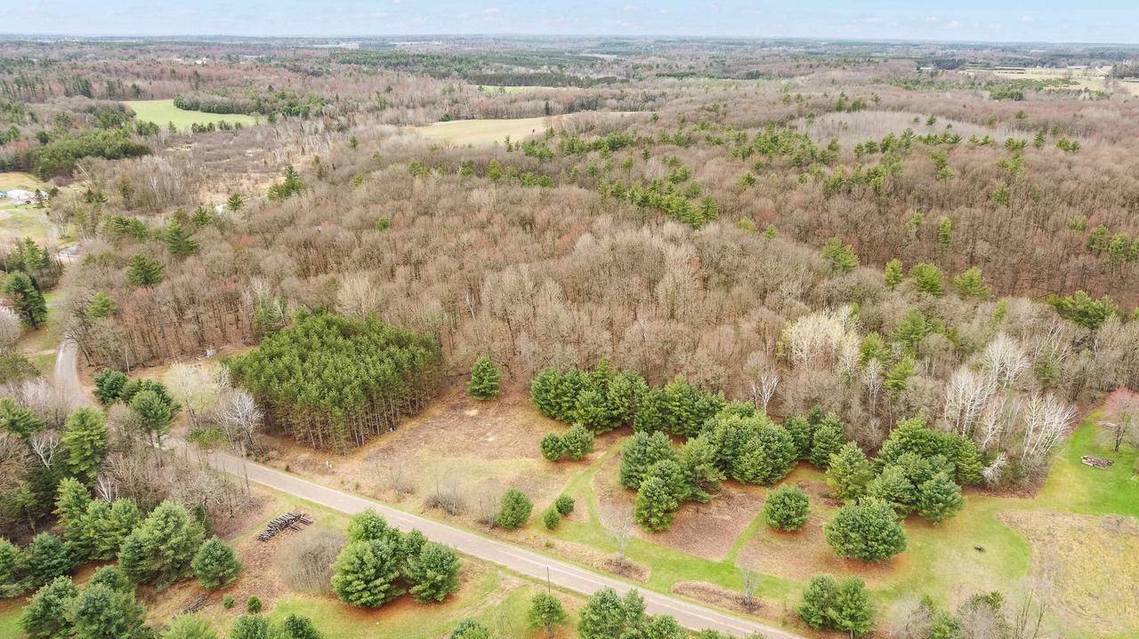 2720 Linden Road, Rosholt, WI 54473