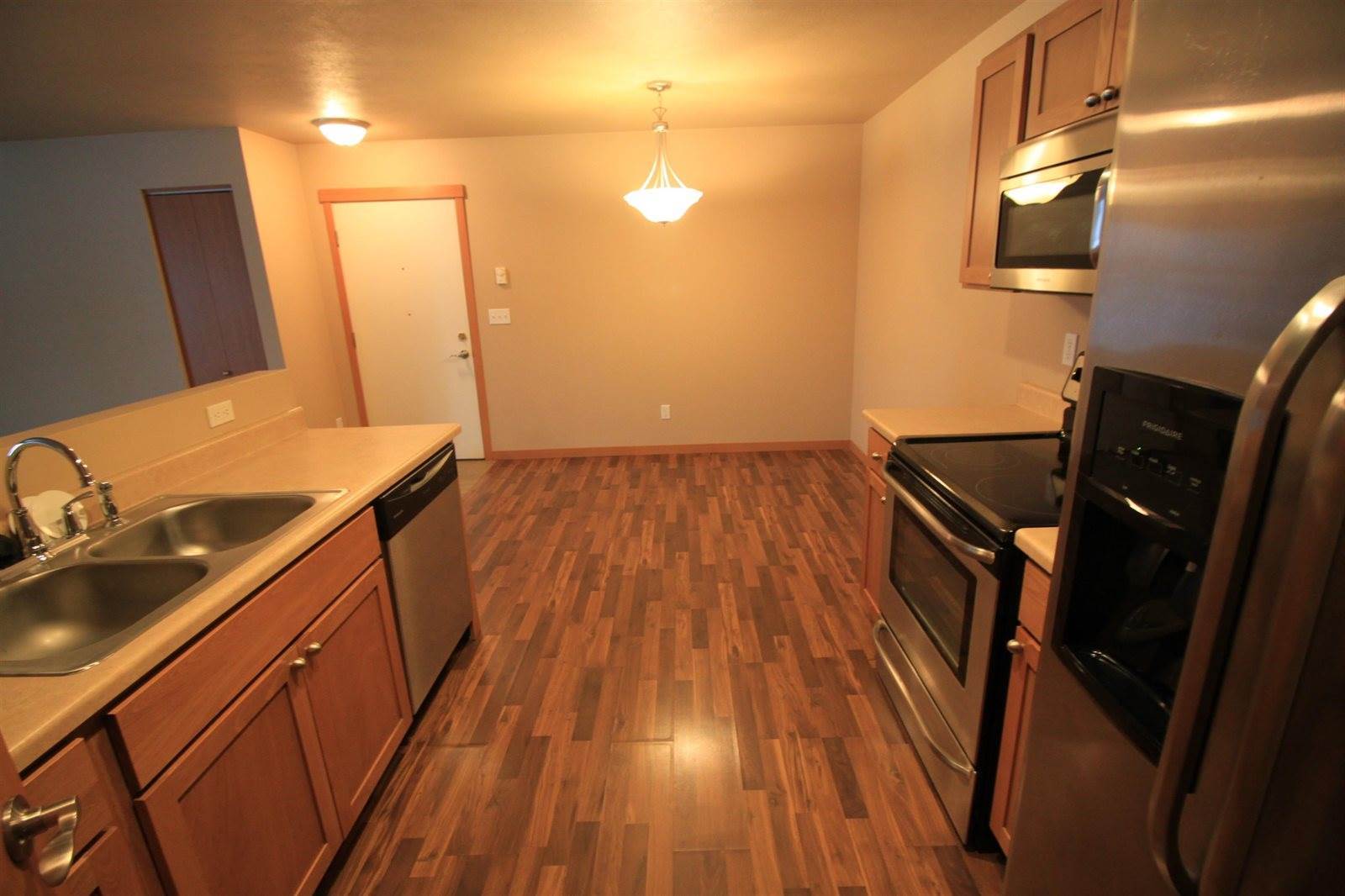 1624 20th Ave NW, Minot, ND 58703