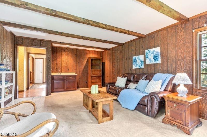 47 Fenview Rd, Long Hill Township, NJ 07933