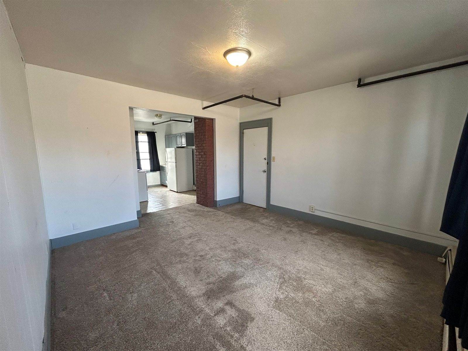 1002 Burdick Expressway E, Minot, ND 58701