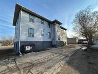 1002 Burdick Expressway E, Minot, ND 58701