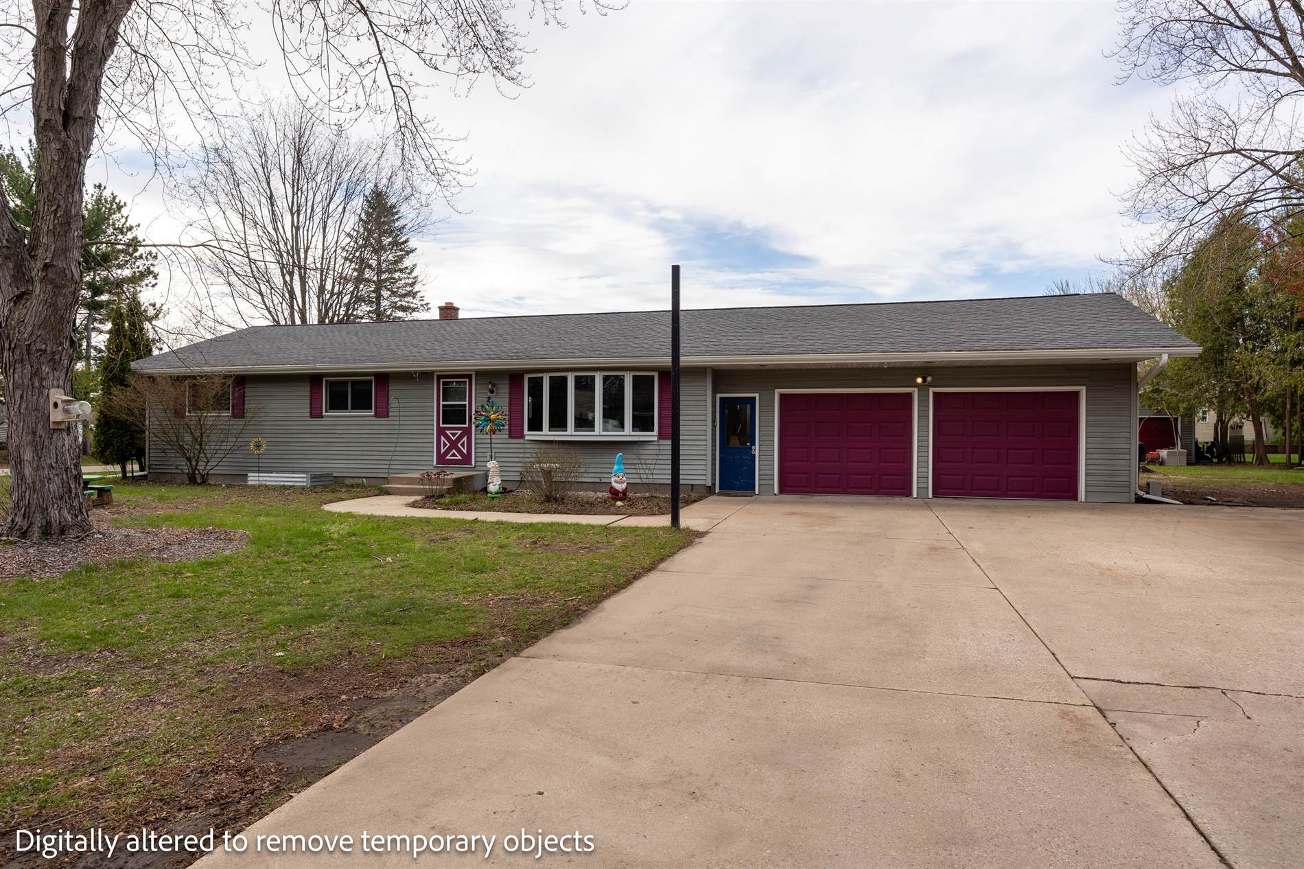 215 Wake Island Drive, Amherst, WI 54406