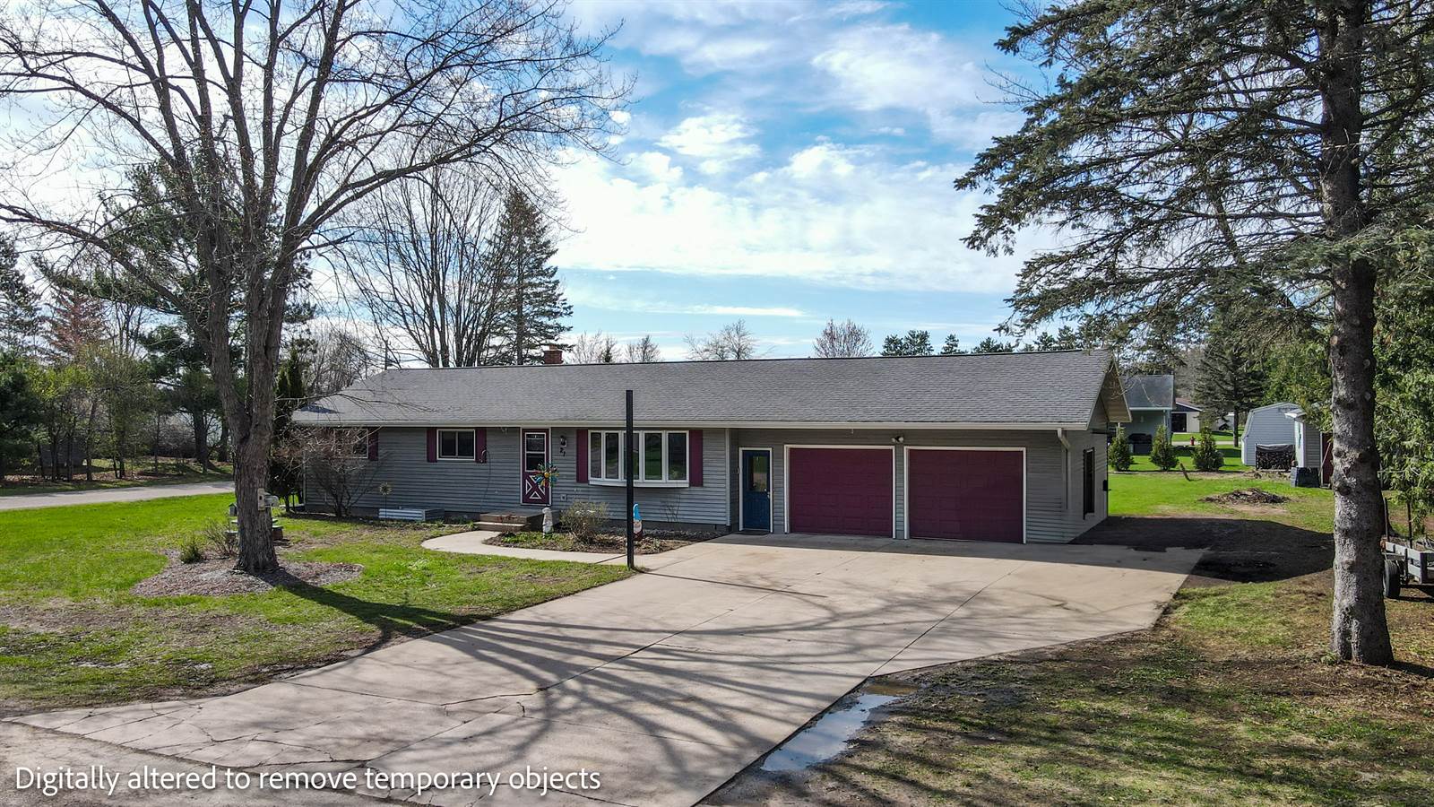 215 Wake Island Drive, Amherst, WI 54406