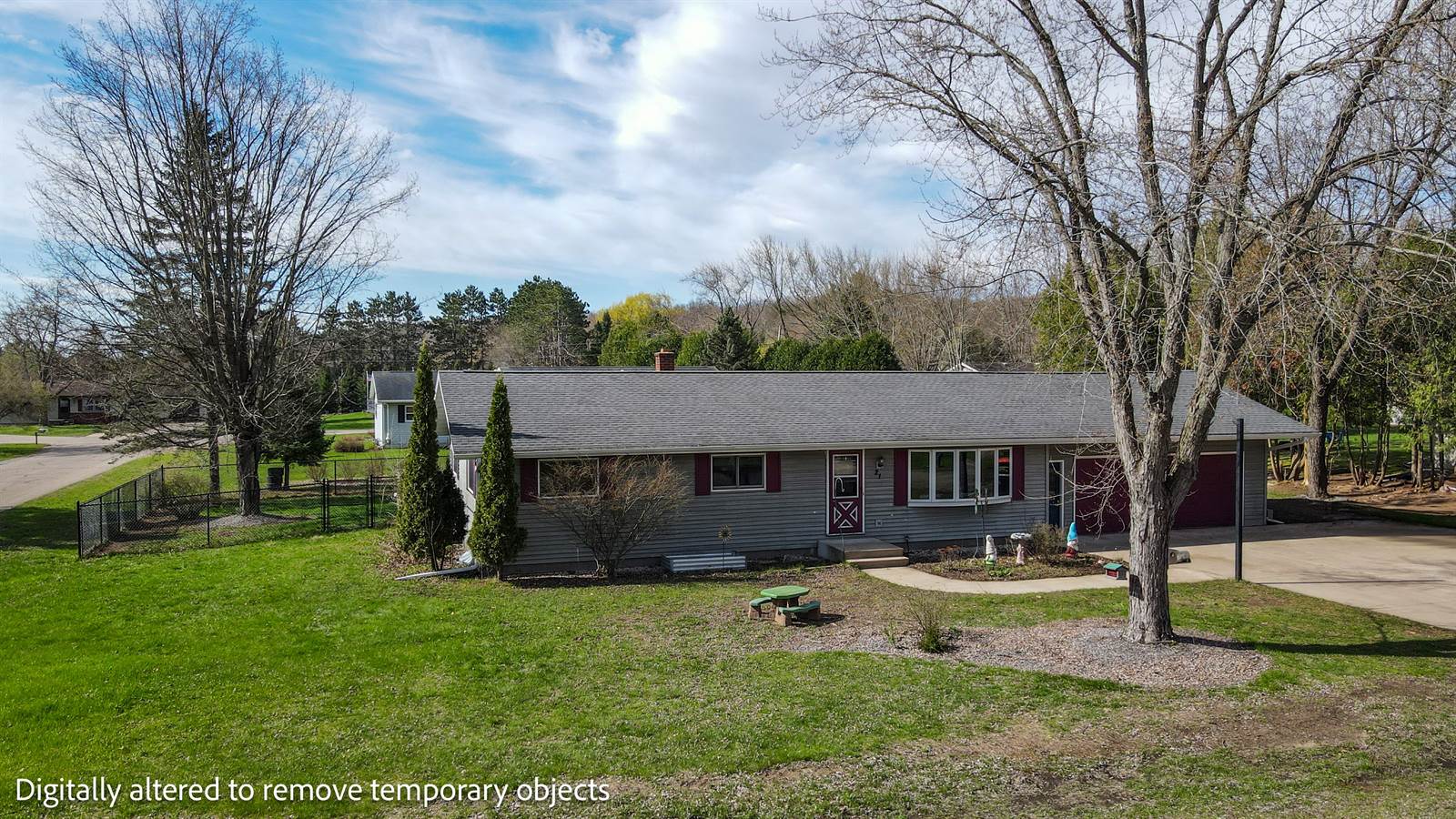 215 Wake Island Drive, Amherst, WI 54406