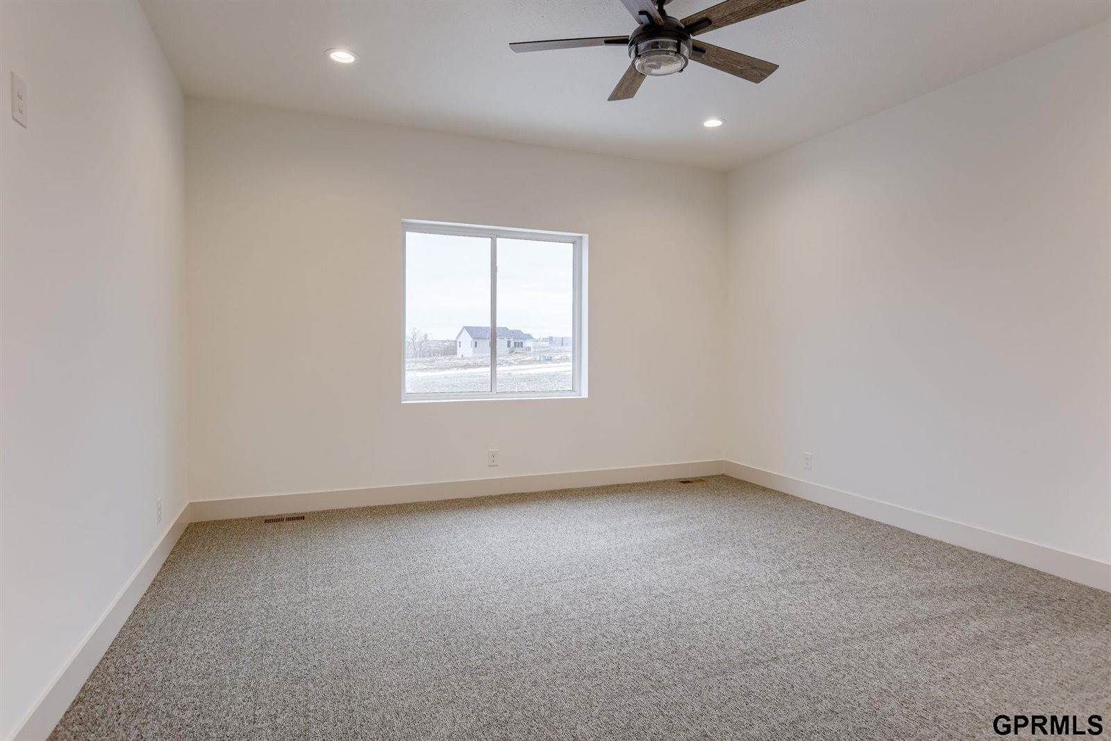 20139 S Street, Omaha, NE 68135