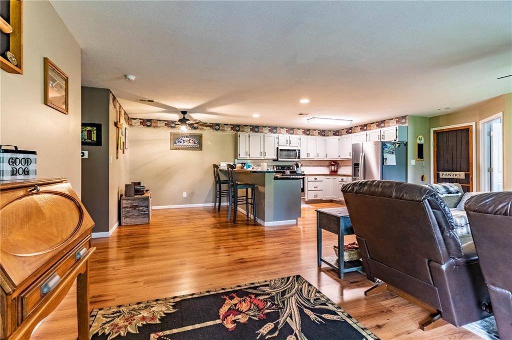 608 NW 1001st Road, Urich, MO 64788