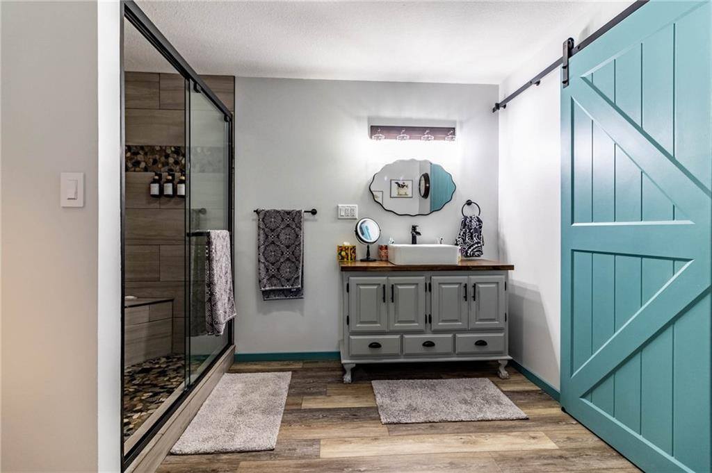 608 NW 1001st Road, Urich, MO 64788