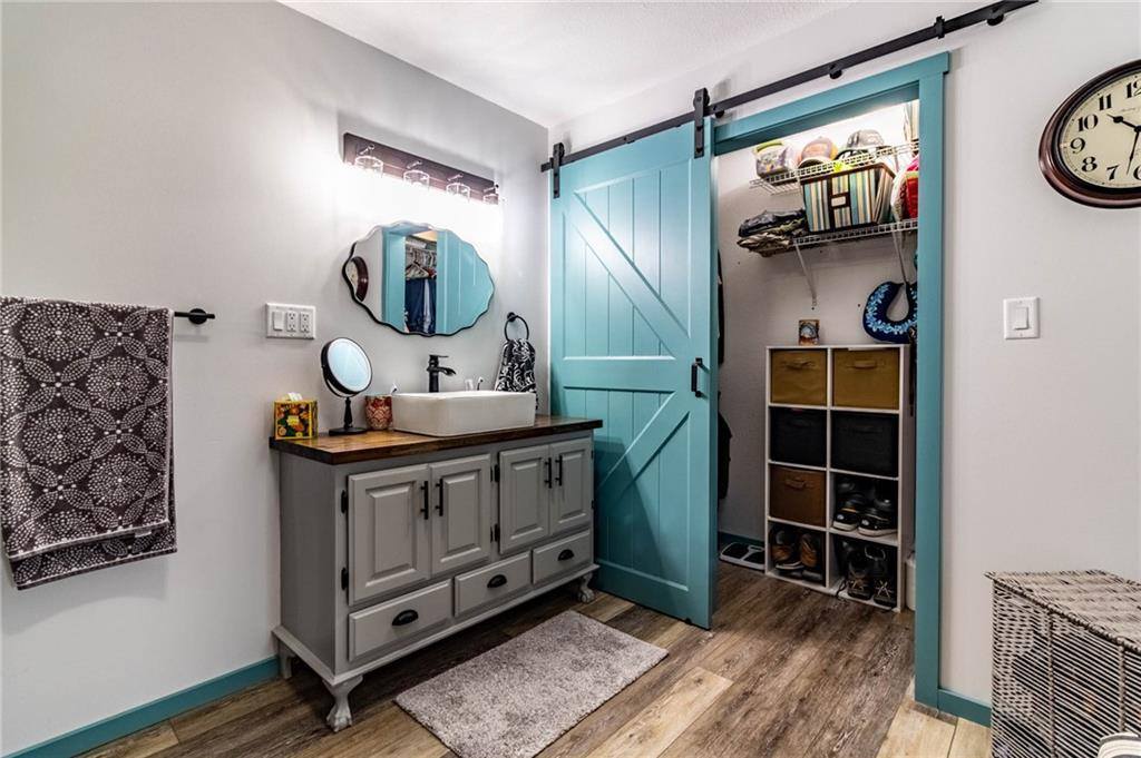 608 NW 1001st Road, Urich, MO 64788