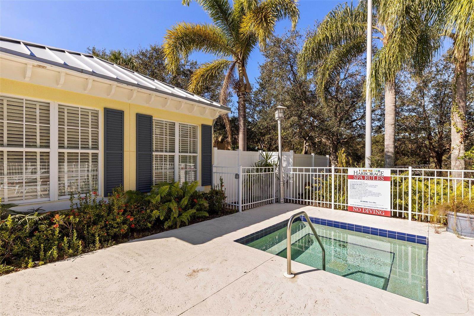 5633 Key Largo Court, Bradenton, FL 34203